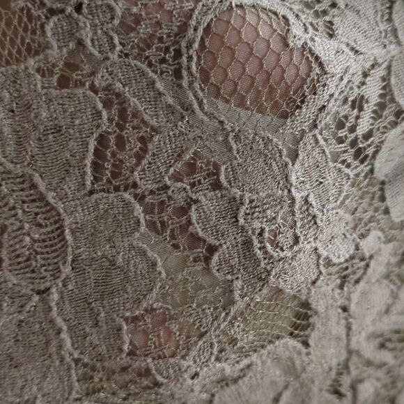 Banana Republic Lace Vest-Top Olive Green - Picture 3 of 11